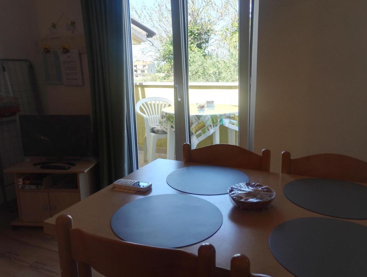Apartment Samanta Sisan Exterior photo